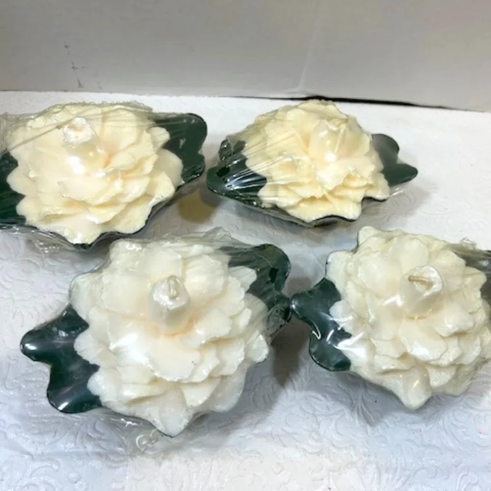 VTG 4 White Magnolia Floating Floral Candles Michael Coffindaffer 5.5